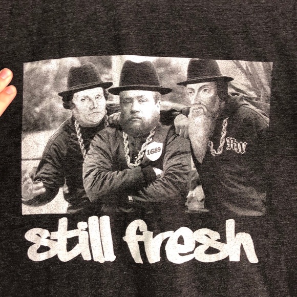 Woman’s T shirt - Picture 2 of 4